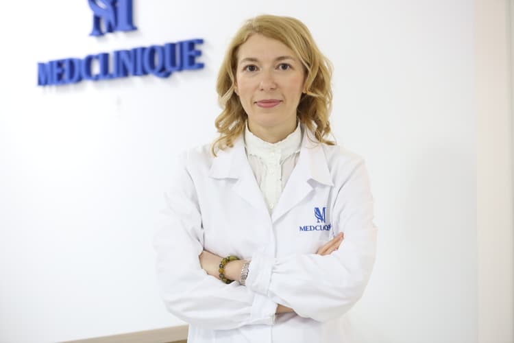 Dr. Gabriela Mathieu